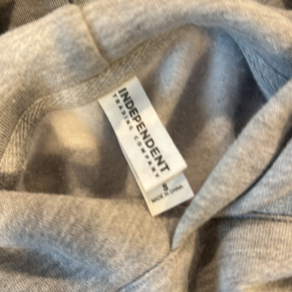 Phillies Hoodie by Independent Trading Co. Size Small. So soft and cute - Picture 4 of 4